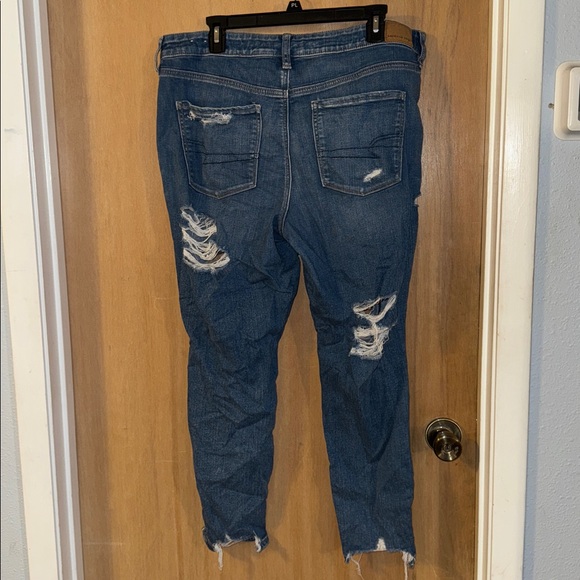 American Eagle Outfitters “Destroyed” Stretch Ankle Jeans - Picture 5 of 6